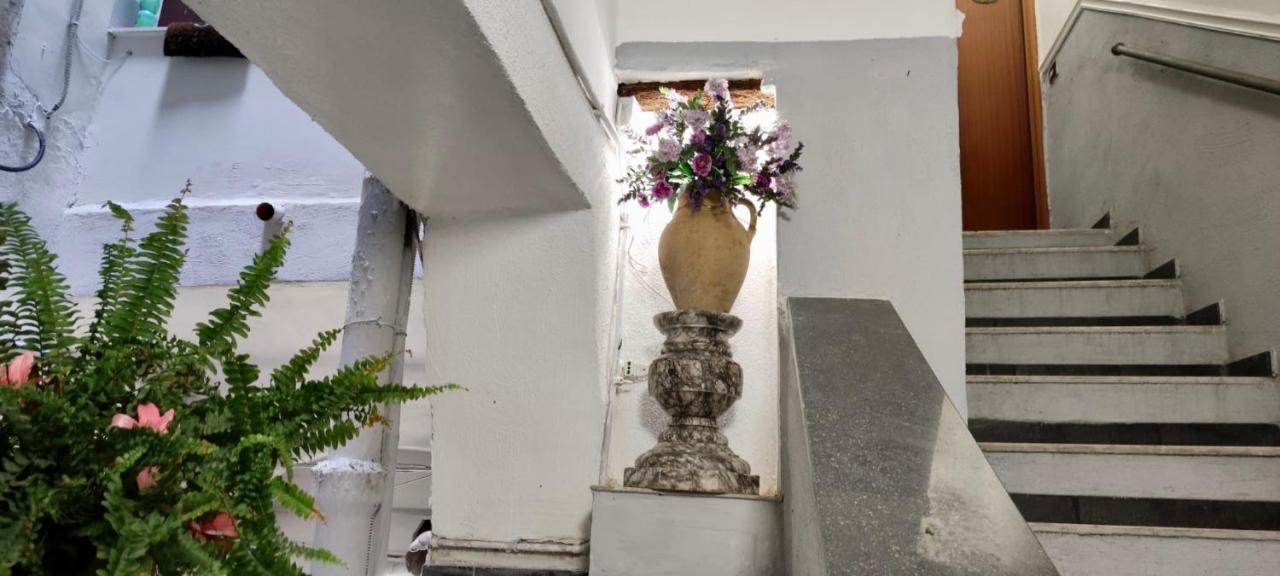 Centro Storico S Chiara House Διαμέρισμα Νάπολη Εξωτερικό φωτογραφία